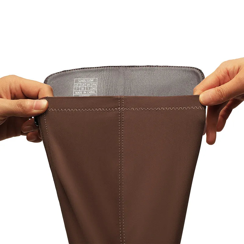 LIGHT BROWN