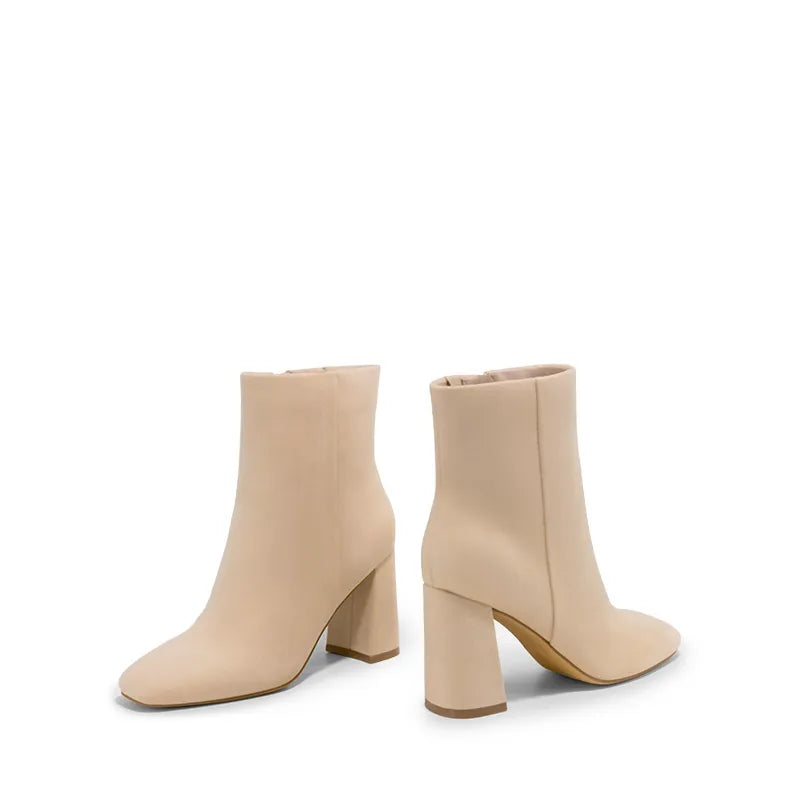 NUDE-SUEDE