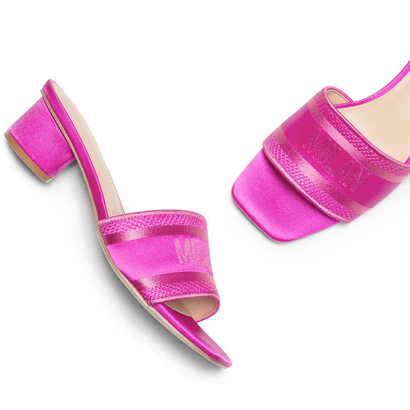 HOT PINK