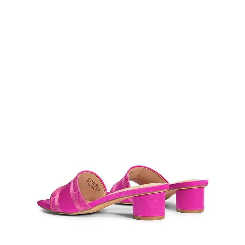 HOT PINK