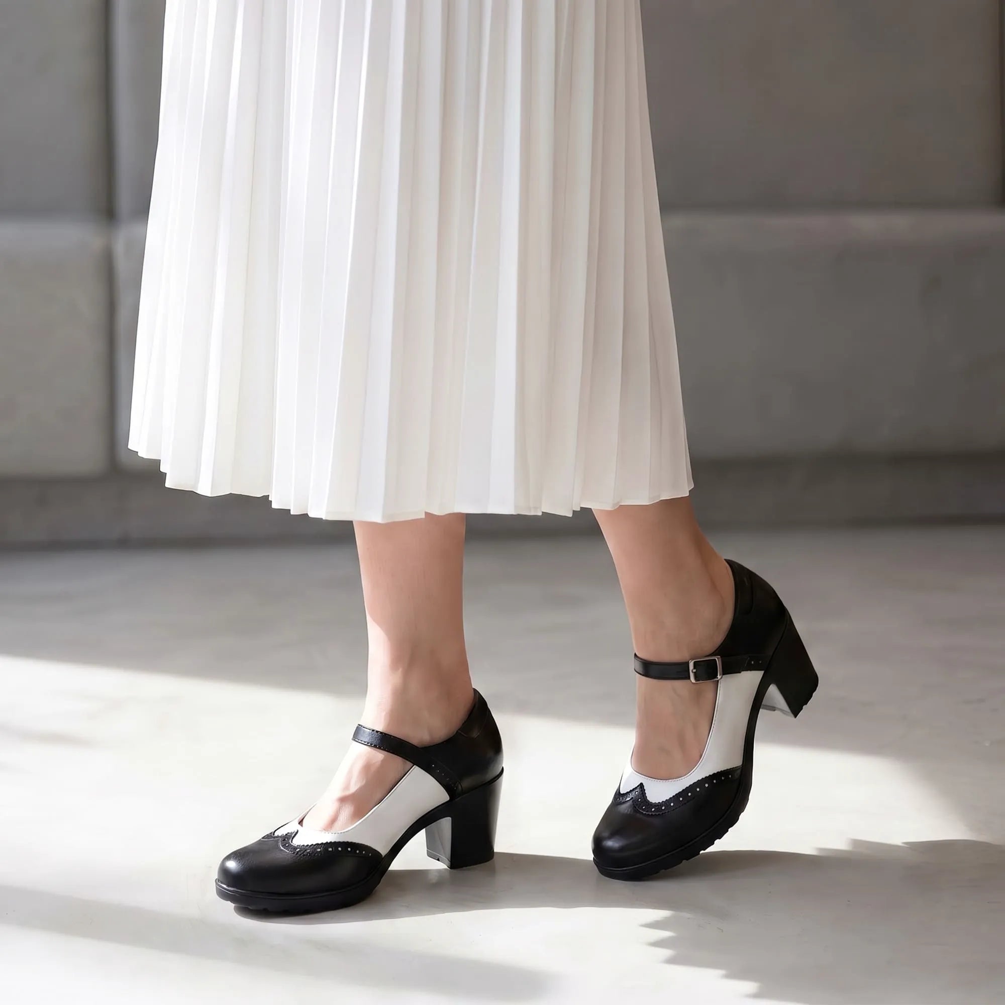 BLACK-WHITE-PU