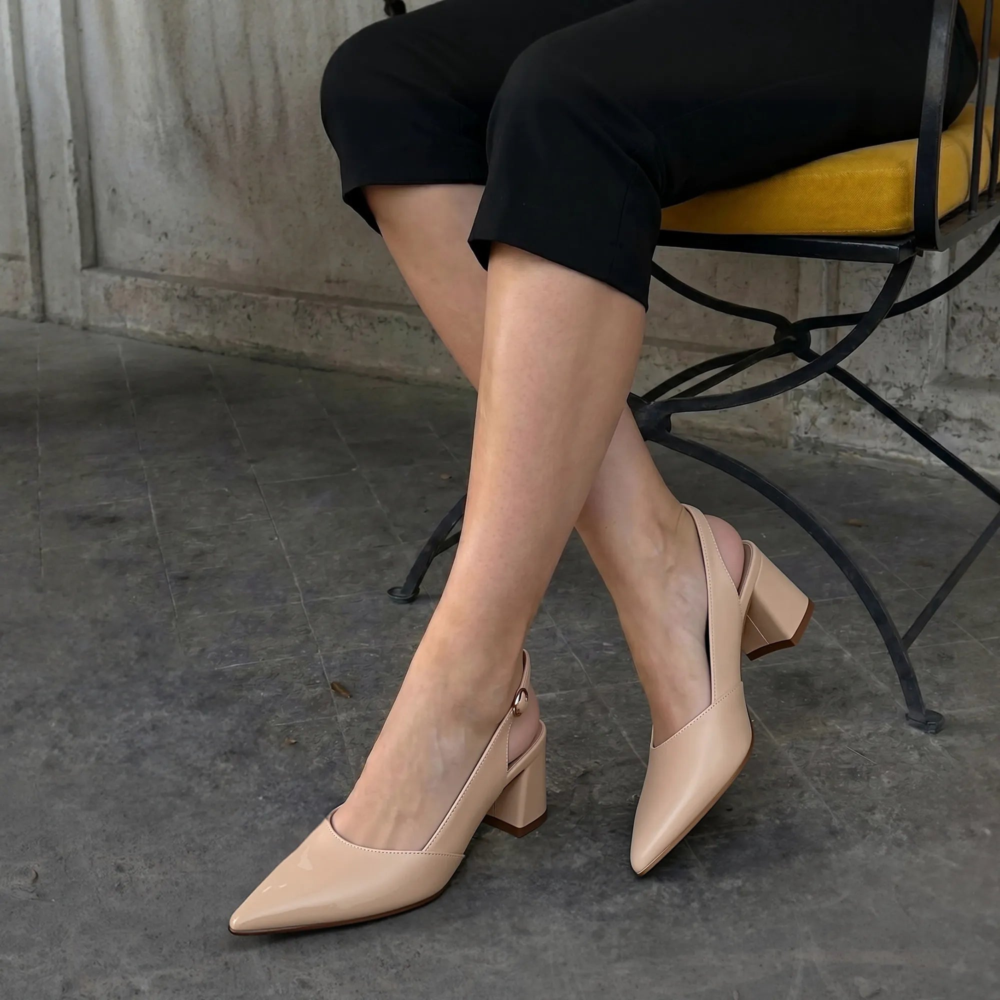 NUDE