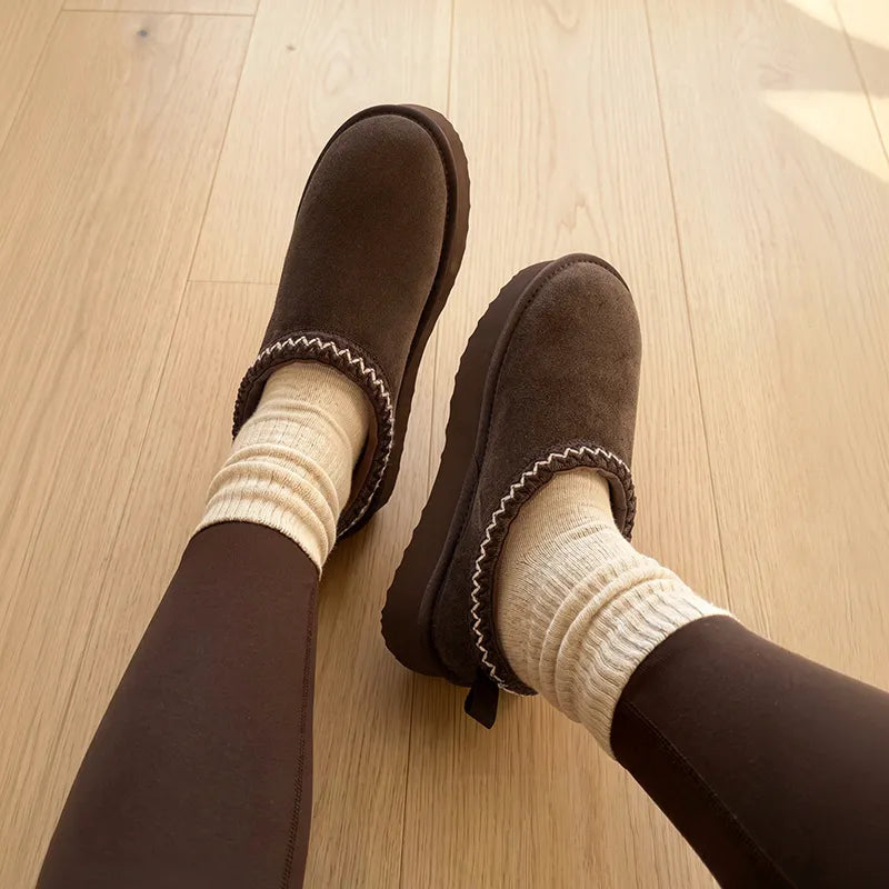 DARK BROWN