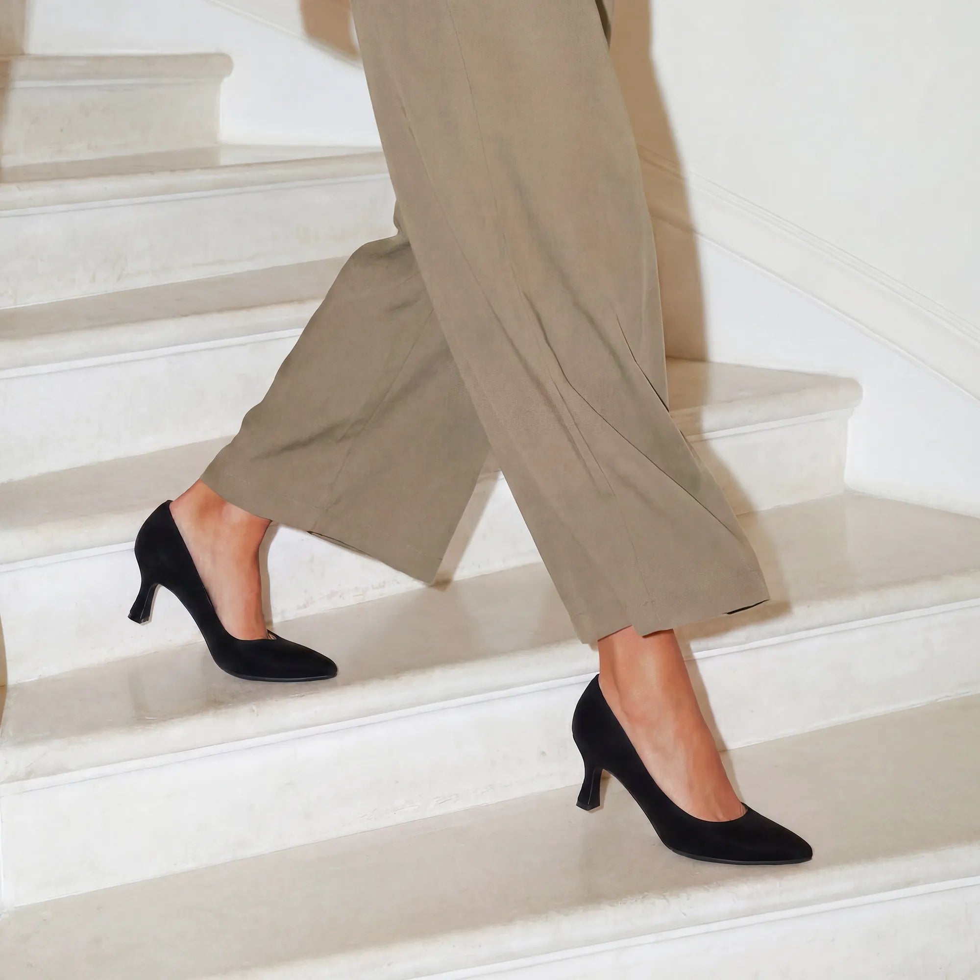 BLACK-NUBUCK