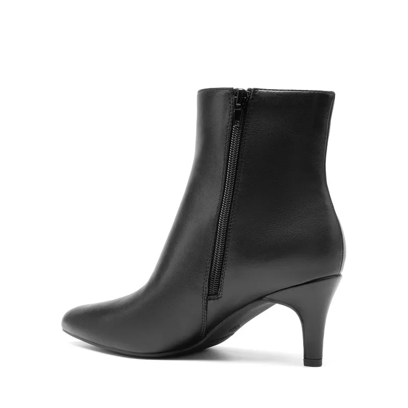 BLACK-PU