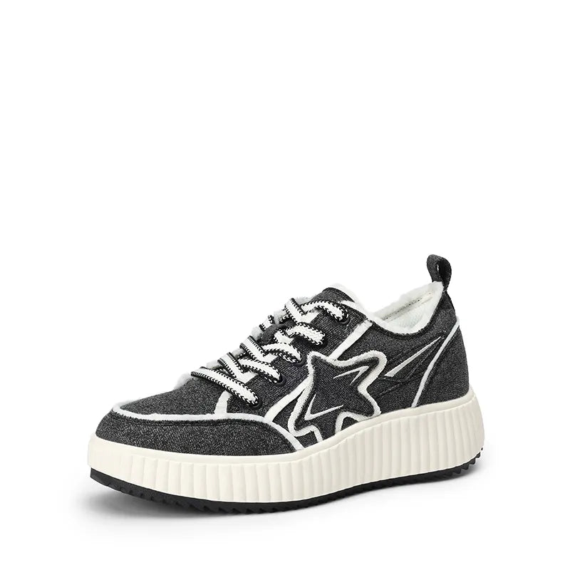 BLACK/WHITE