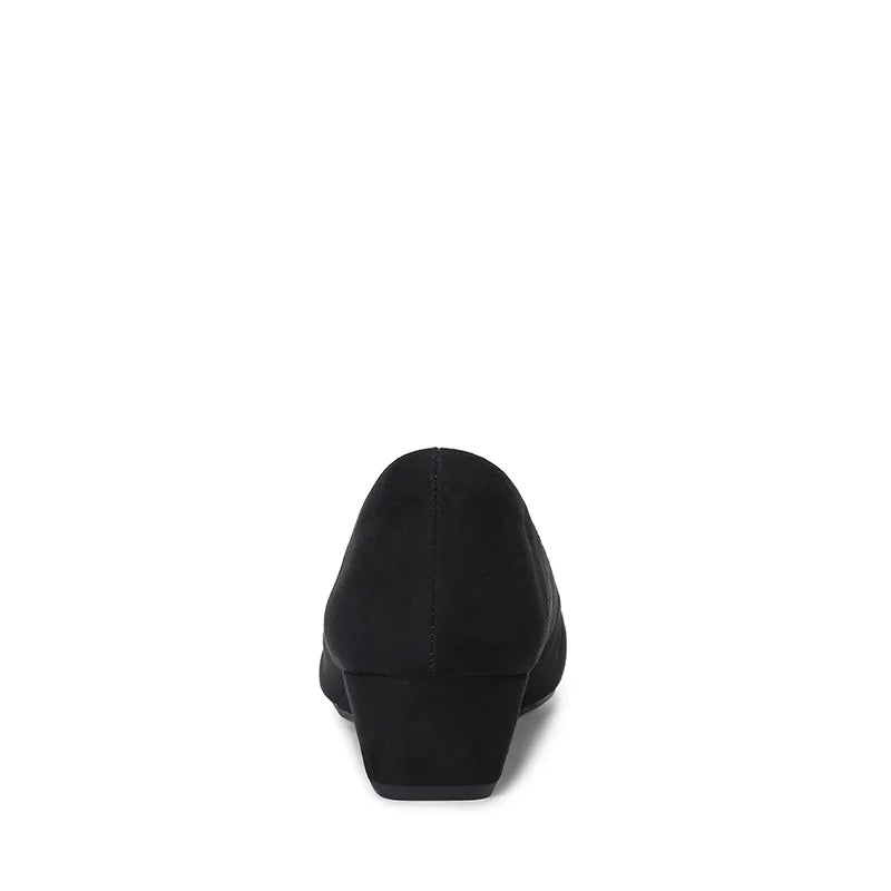 BLACK SUEDE