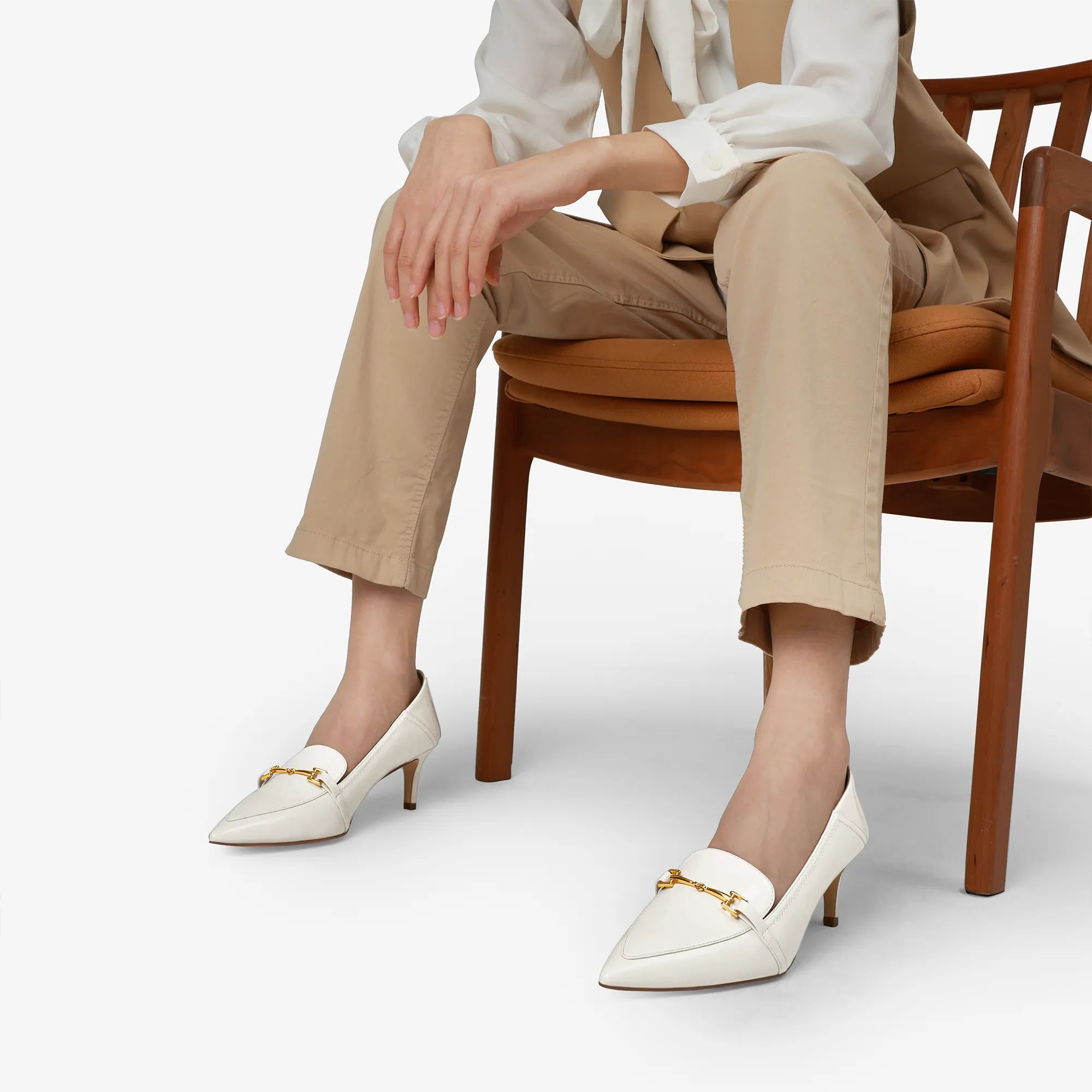 WHITE PU