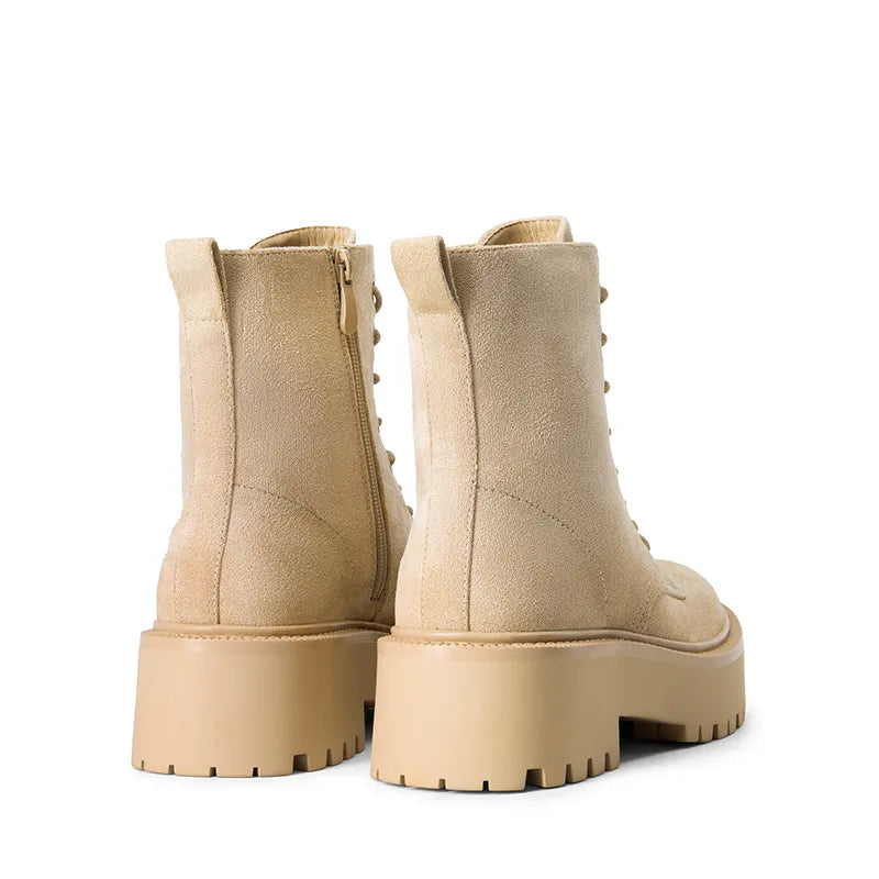 NUDE-SUEDE