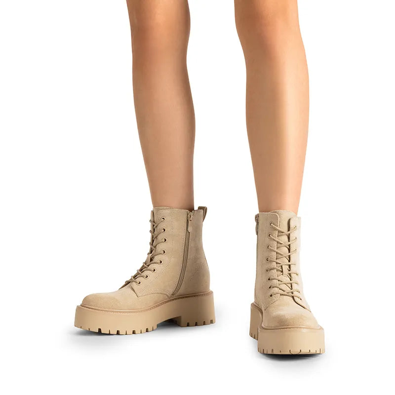 NUDE-SUEDE
