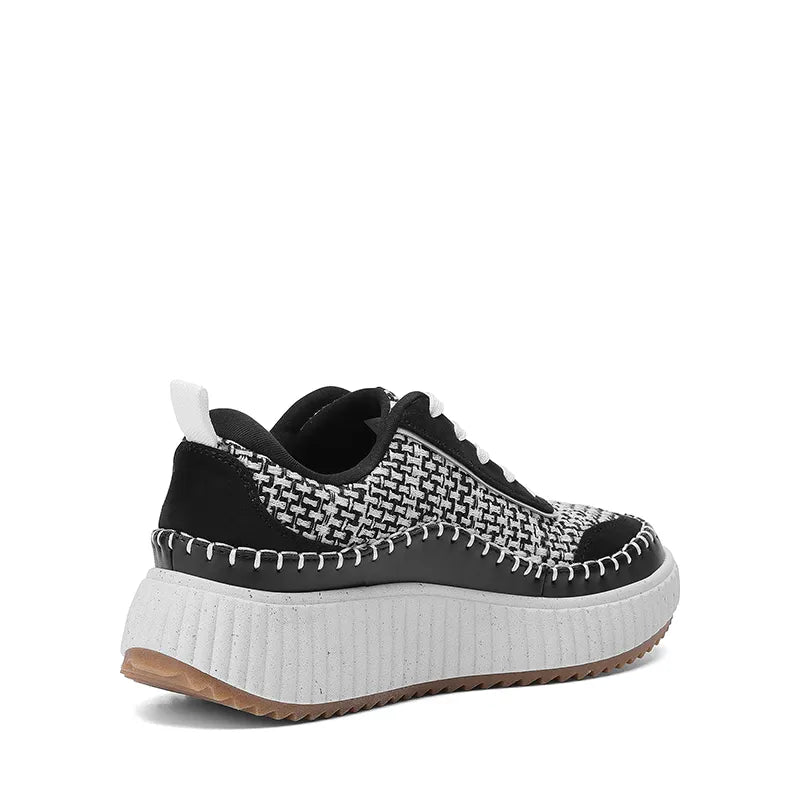 BLACK/WHITE