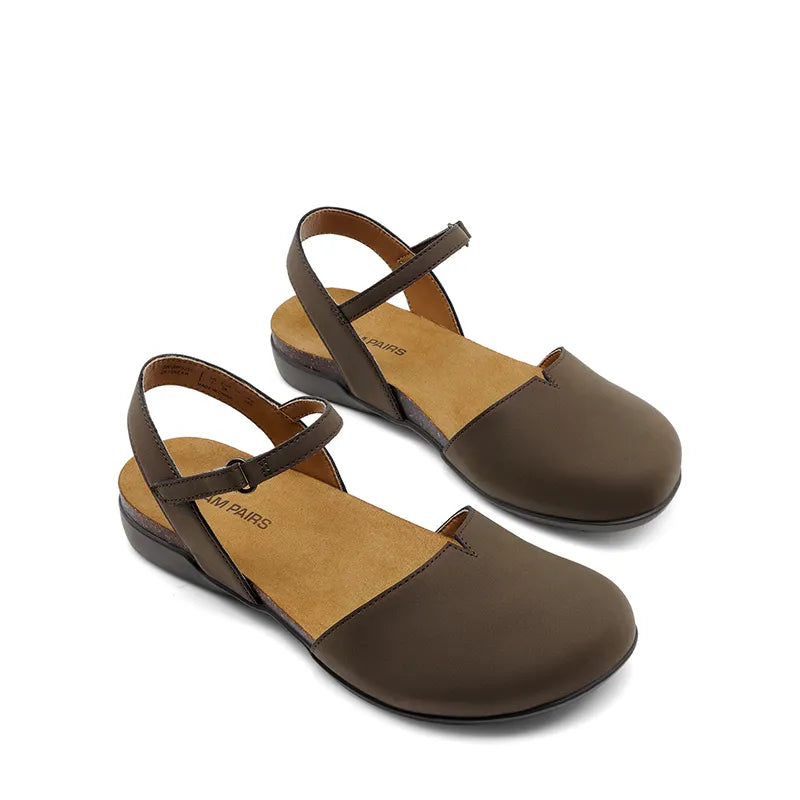 DARK BROWN